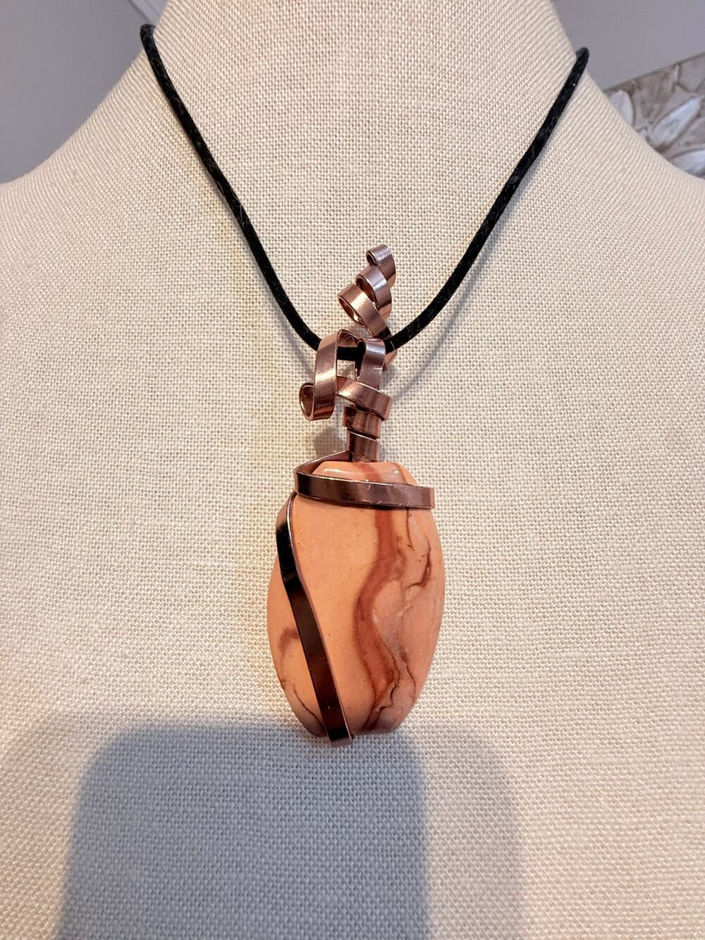Vintage Genuine Stone Wire Wrapped Pendant Necklace 18”